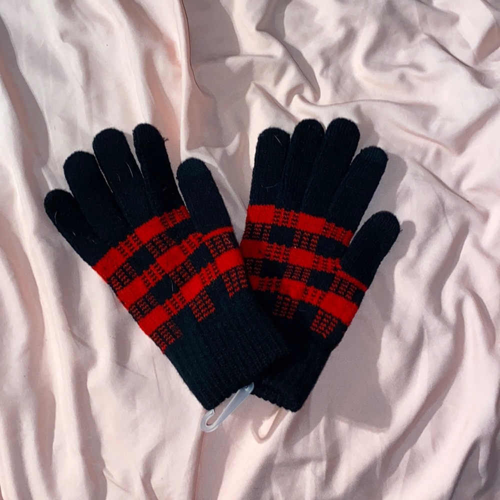 Boutique mittens